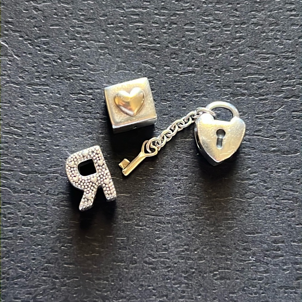Pandora bundle charms